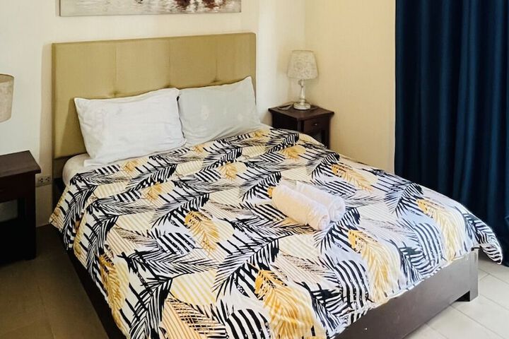 Room 12 of 73
