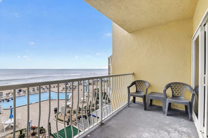 Beach/ocean view