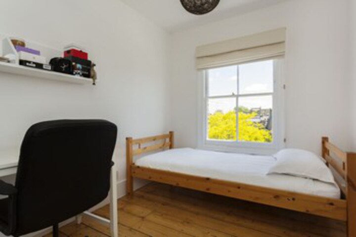 Room 19 of 24