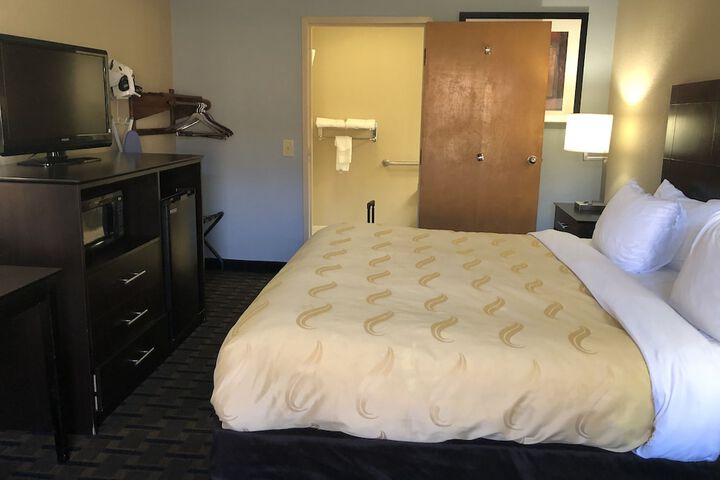 Room 22 of 45