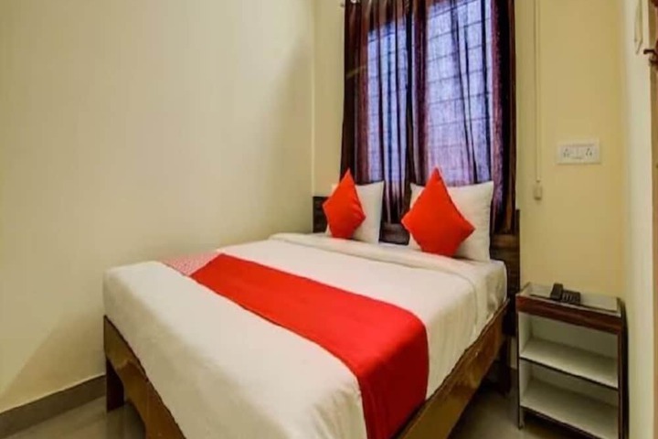 Room 4 of 11
