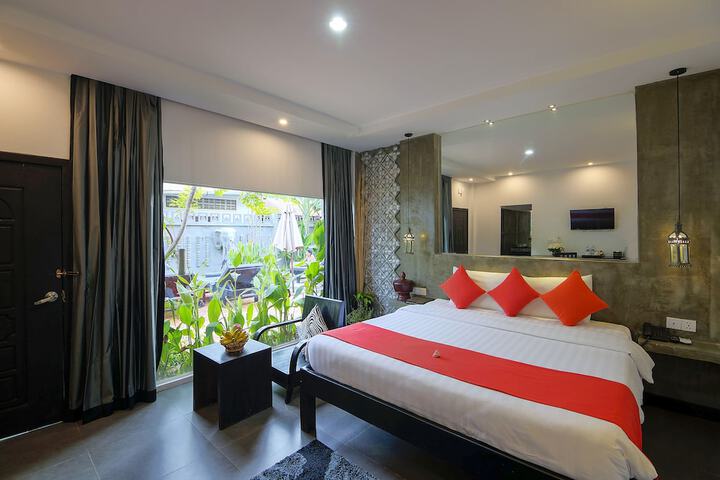 Room 18 of 47
