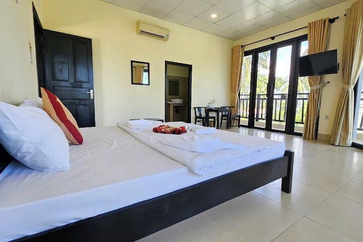 Room 14 of 22