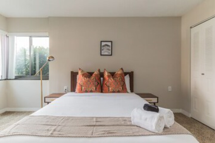 Room 176 of 307