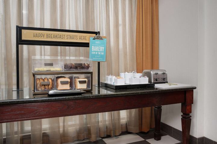 Breakfast area