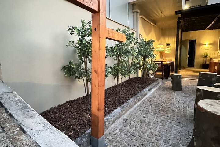Hotel 56 of 58
