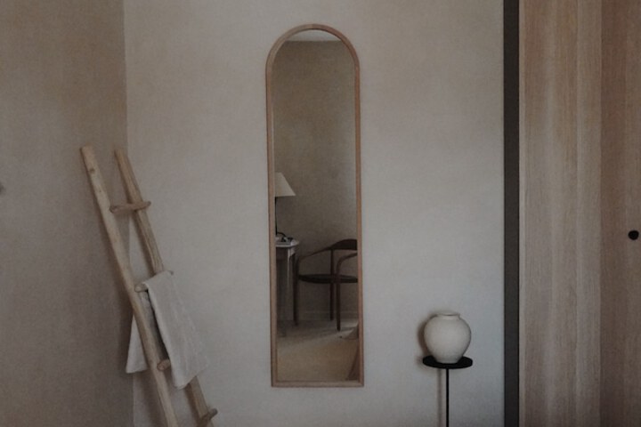 Room 3 of 35