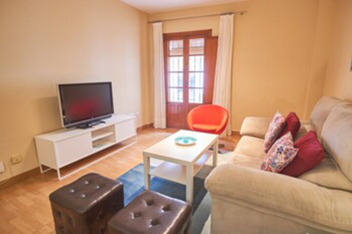 Room 12 of 30