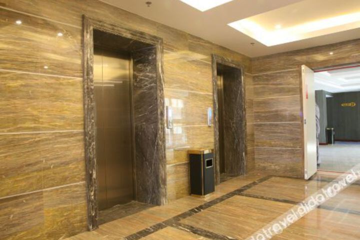 Huajing Hotel