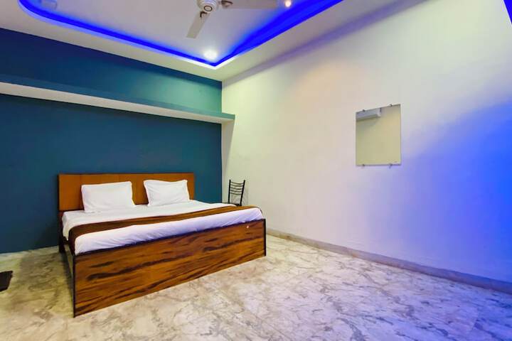 Room 13 of 29