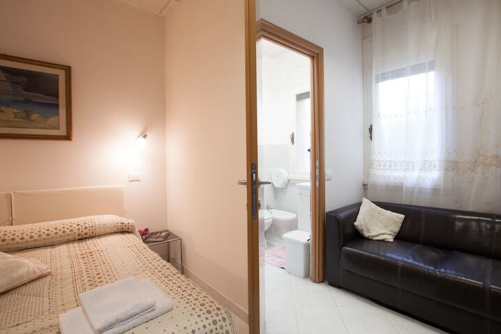 Room 20 of 68