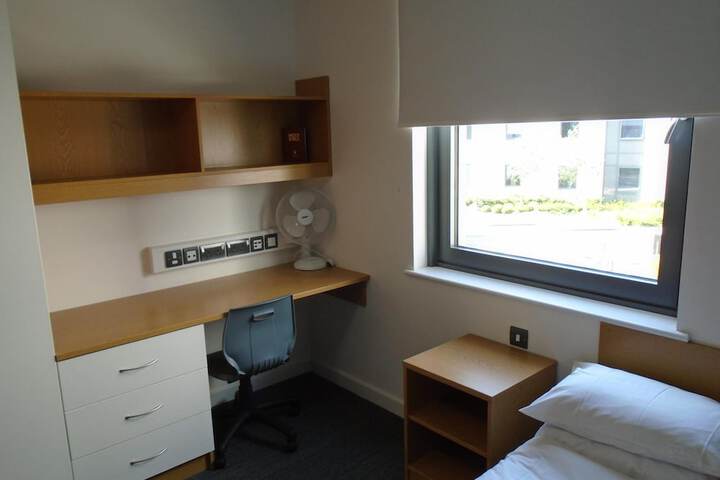 Room 6 of 29