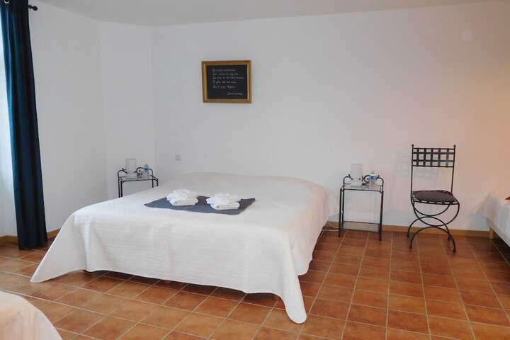 Room 10 of 20