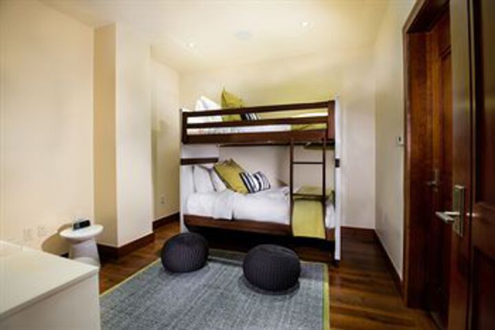 Suite Photo
