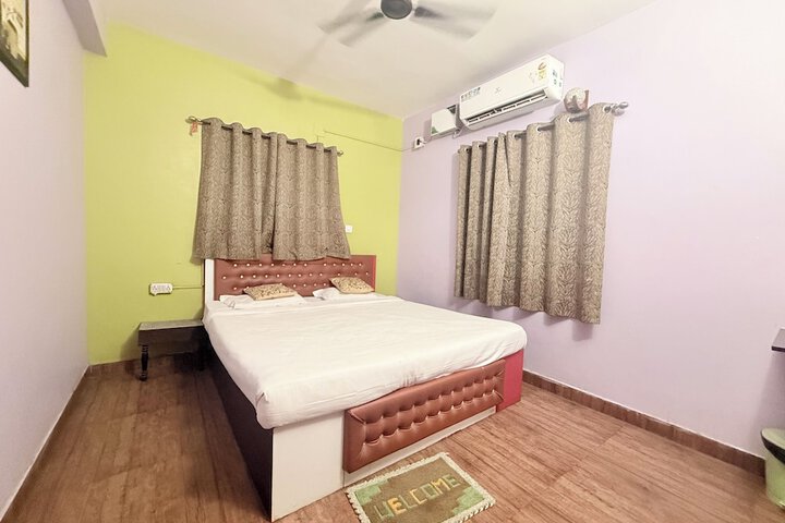 Room 8 of 14