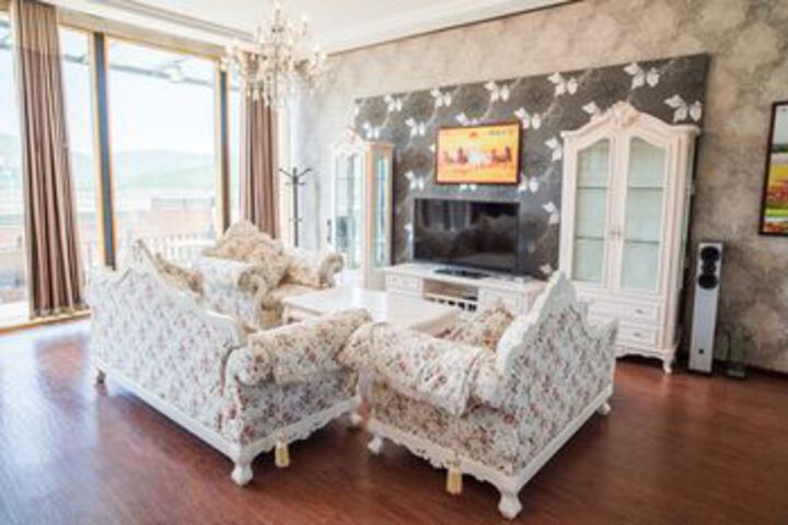 Room 4 of 24
