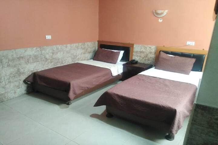 Room 50 of 74