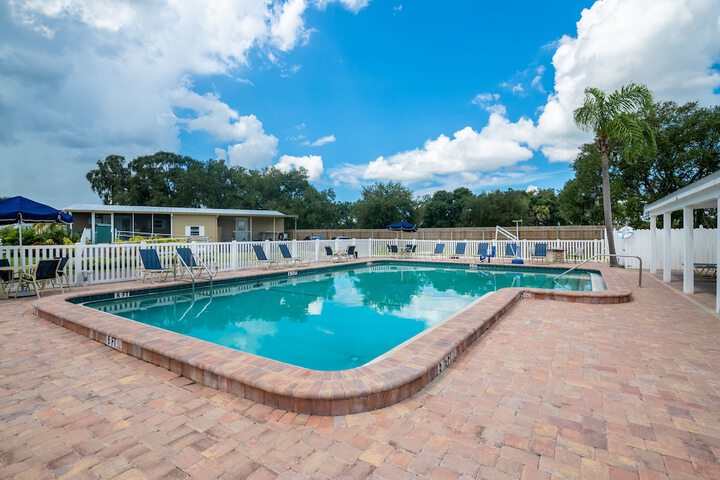 Pool 9 of 18