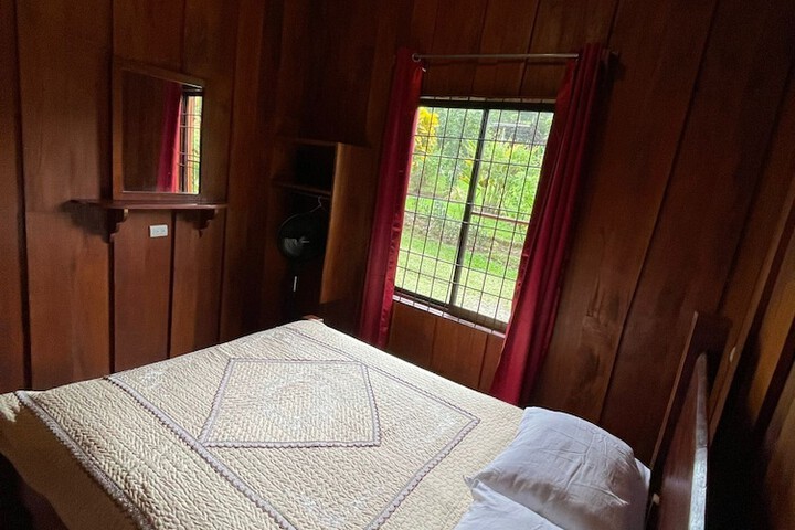 Room 13 of 25