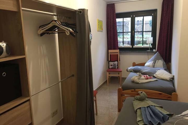 Room 8 of 101