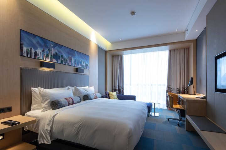 Room 7 of 38