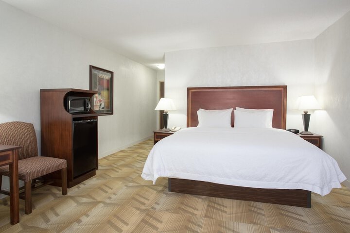 Room 15 of 41