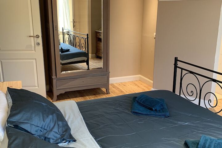 Room 12 of 17