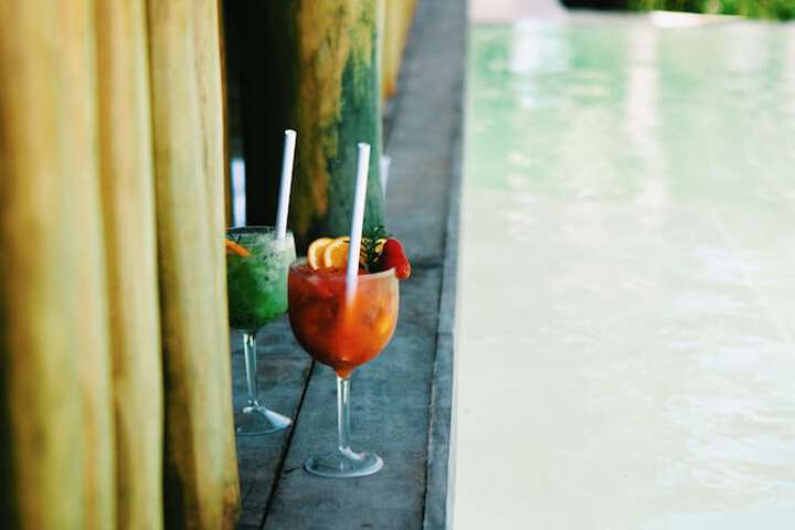 Lounge 214 of 262