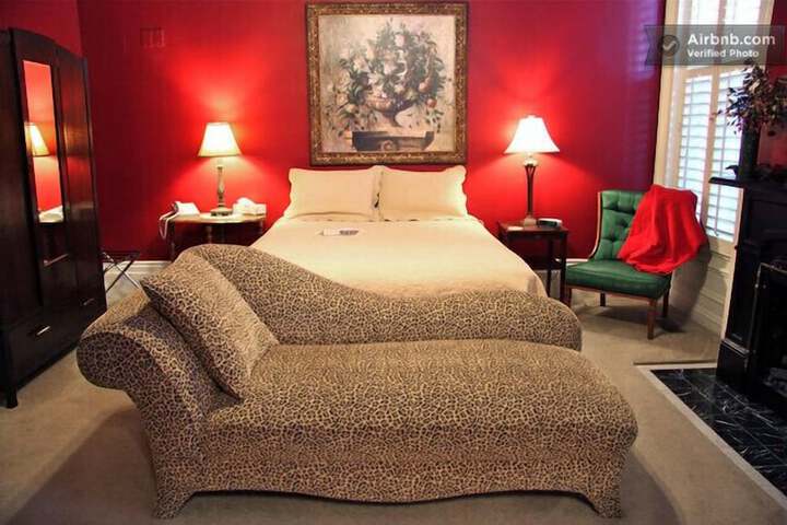 Room 4 of 14