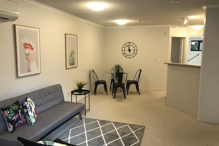 Room 10 of 30