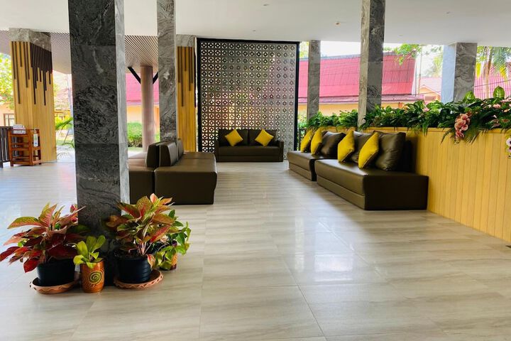 Hotel Interior 4 of 64