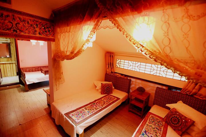 Room 5 of 50