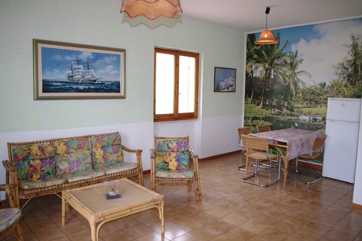 Room 10 of 22
