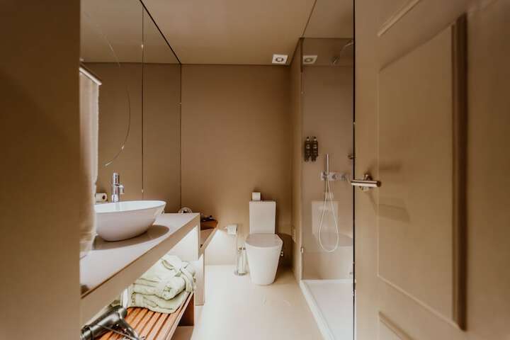Room 35 of 51