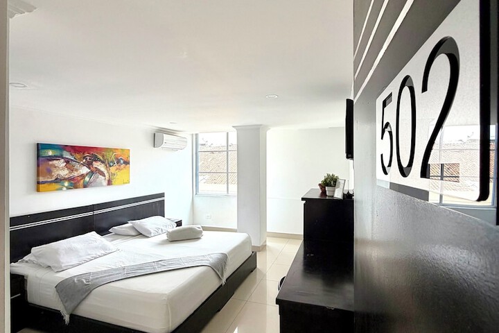 Room 13 of 61