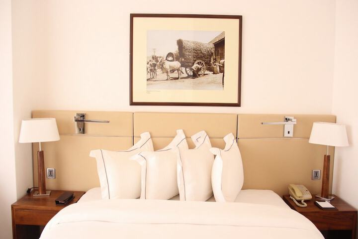 Room 4 of 141