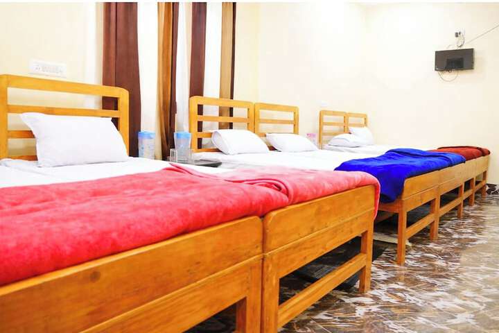 Room 5 of 6