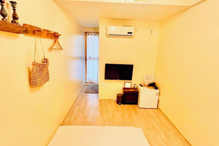 Room 26 of 58