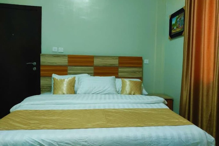 Room 3 of 45