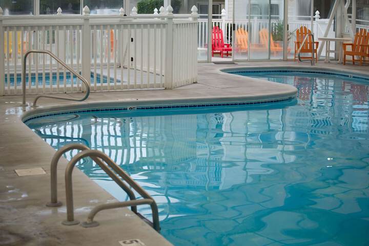 Hotel Pool