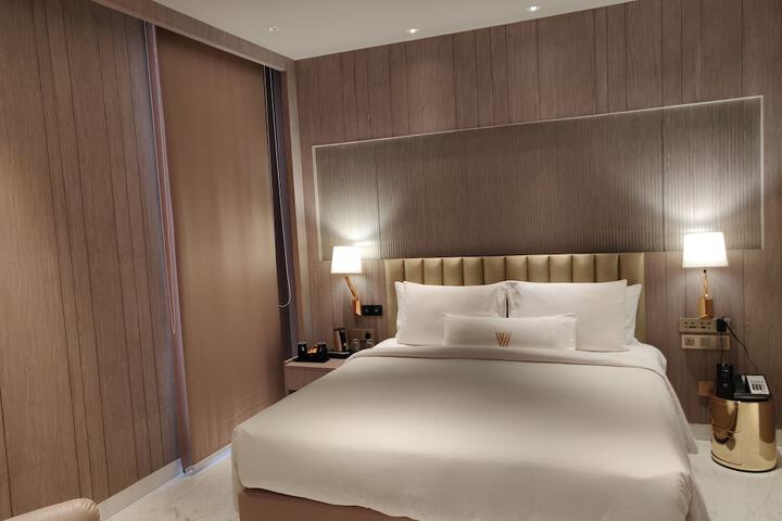 Room 20 of 43