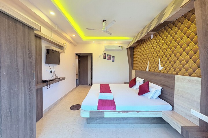 Room 27 of 63