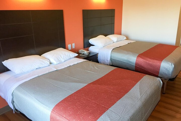 Deluxe Room 2 Double Beds Refrigerator, Microwave (1 of 13)