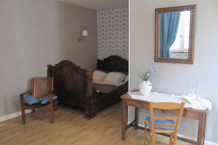 Room 3 of 25