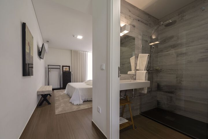 Room 38 of 111