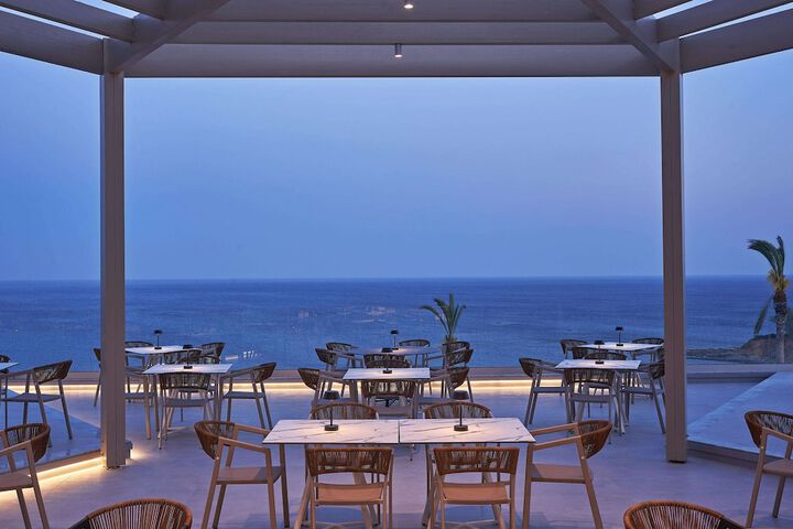 Dining 100 of 138