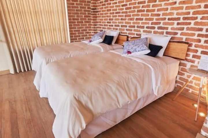 Room 14 of 38