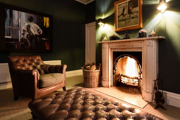 Lounge 130 of 160