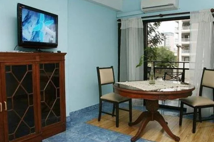 Room 2 of 19