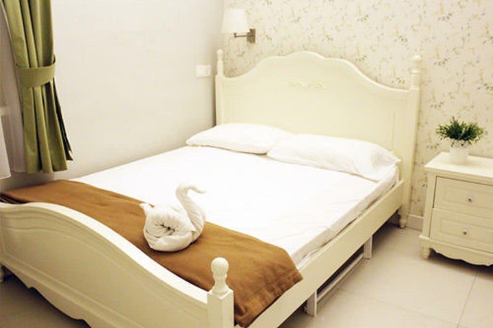 Room 6 of 69